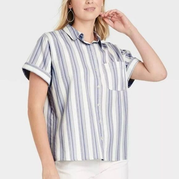 Universal Thread Women's Size Medium Blue White Short Sleeve Button Front Shirt - Picture 12 of 12